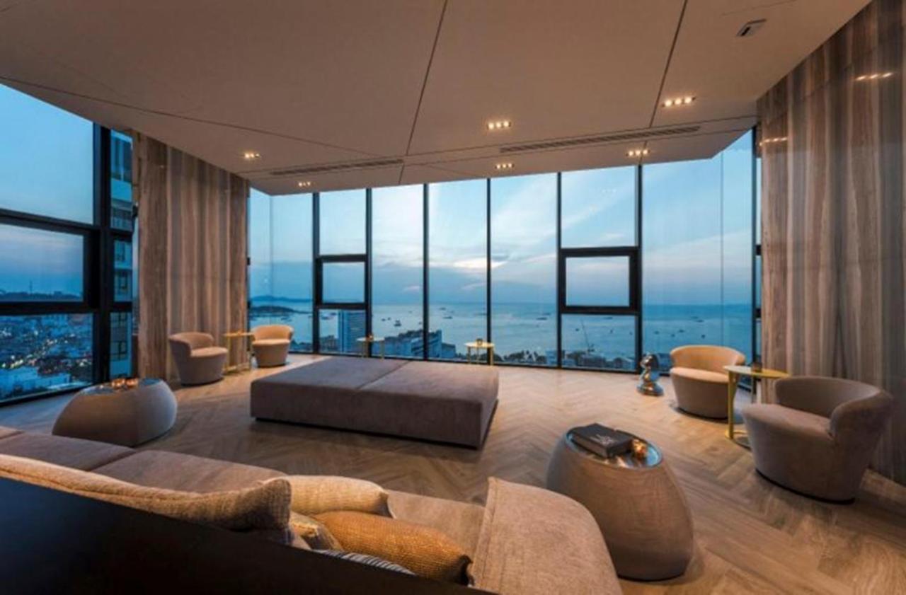 The Base Infinity Apartment Pattaya Exterior photo