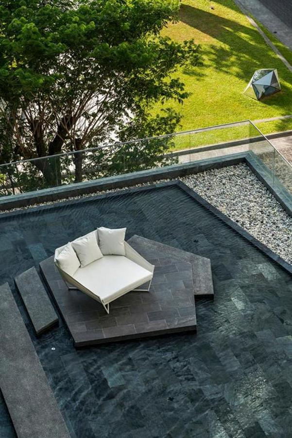 The Base Infinity Apartment Pattaya Exterior photo