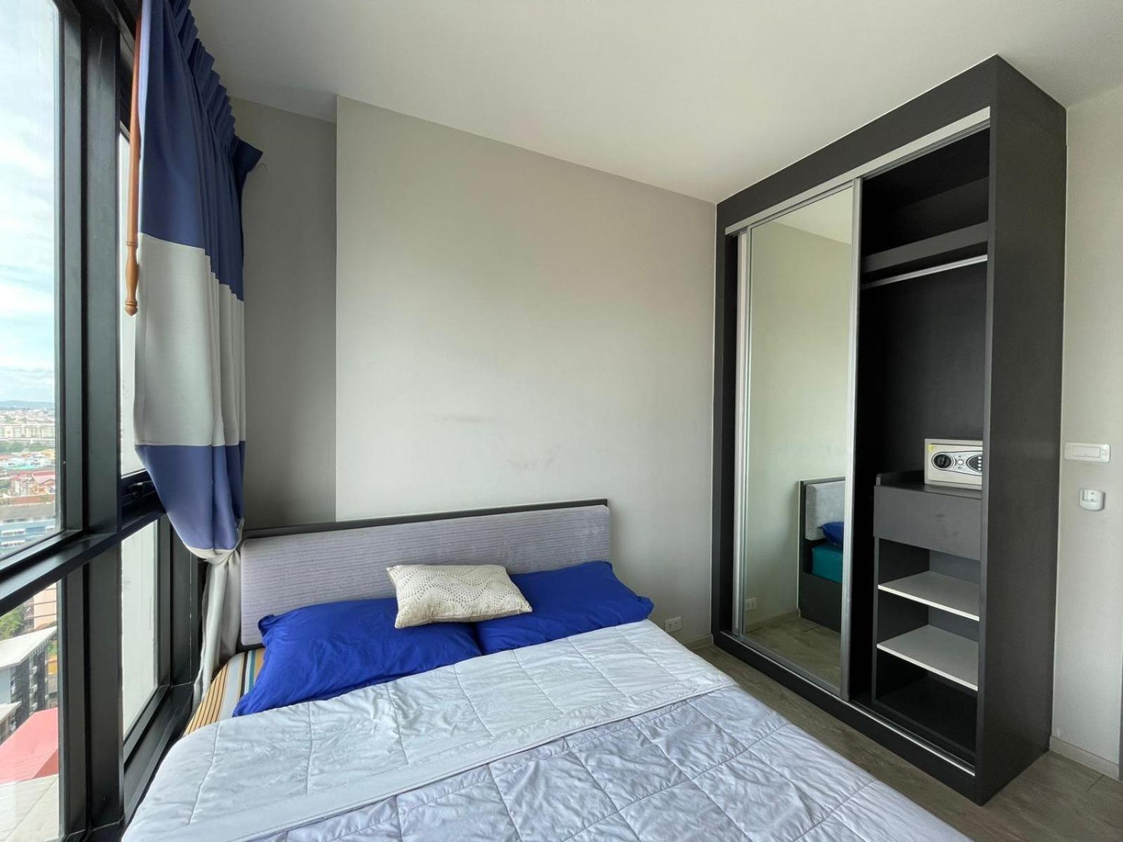 The Base Infinity Apartment Pattaya Exterior photo