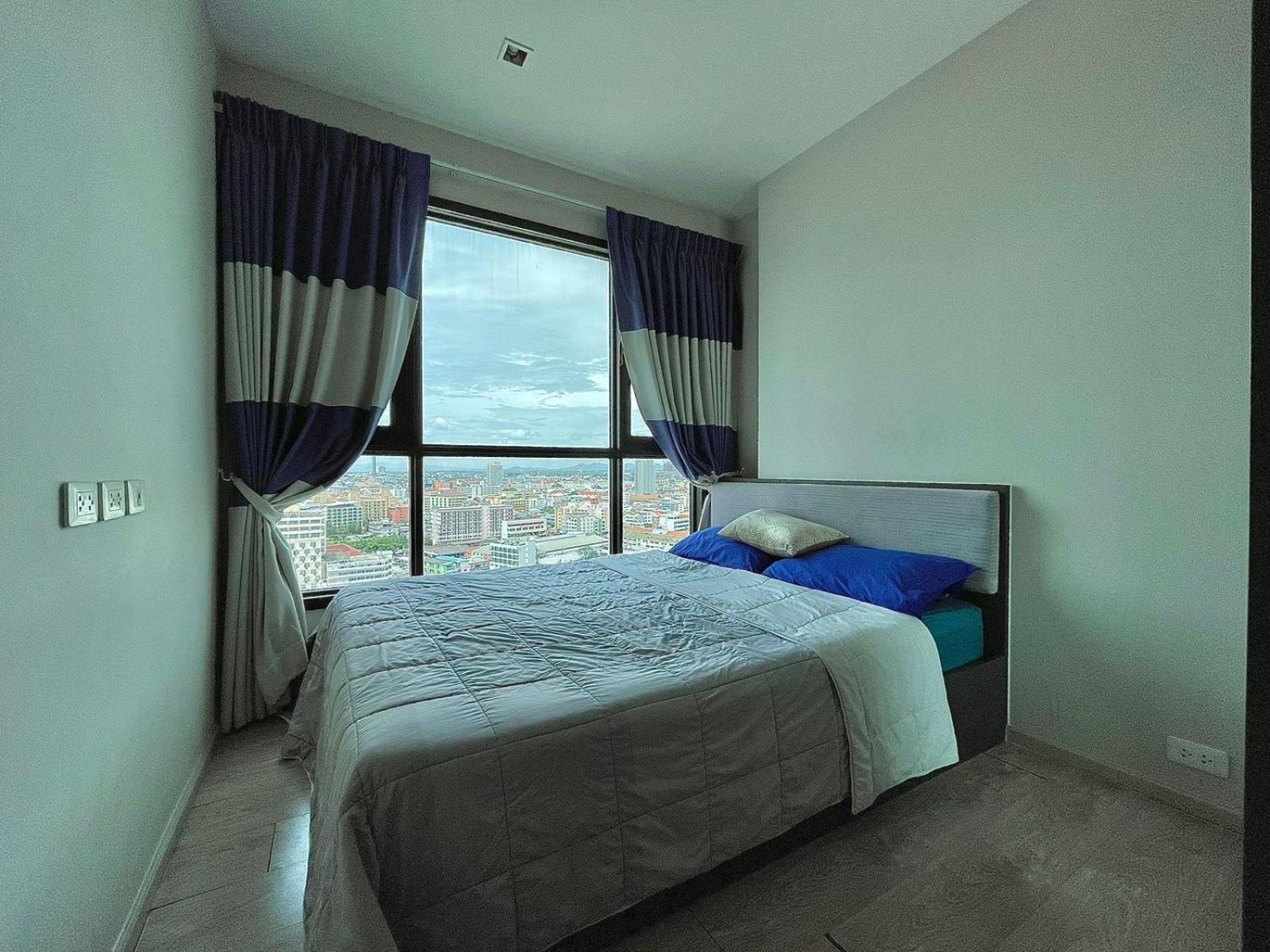 The Base Infinity Apartment Pattaya Exterior photo